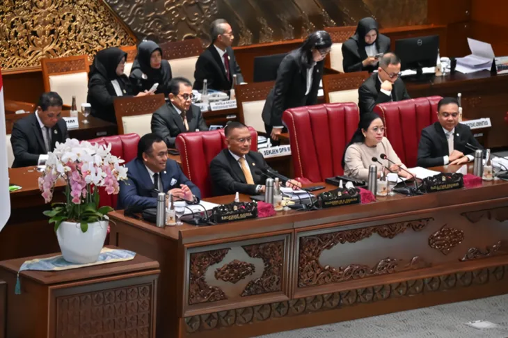 Mengenal DPR: Tugas dalam Sistem Pemerintahan Indonesia