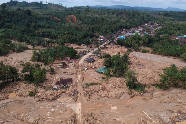 Krisis Banjir & Longsor di Sumatera — 800 Korban Jiwa